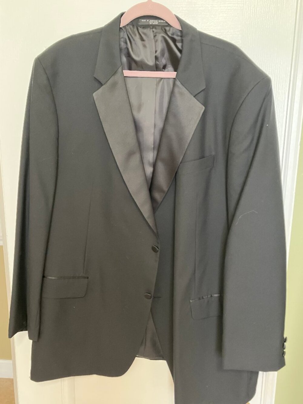Jones NY Mens Tuxedo  EUC
